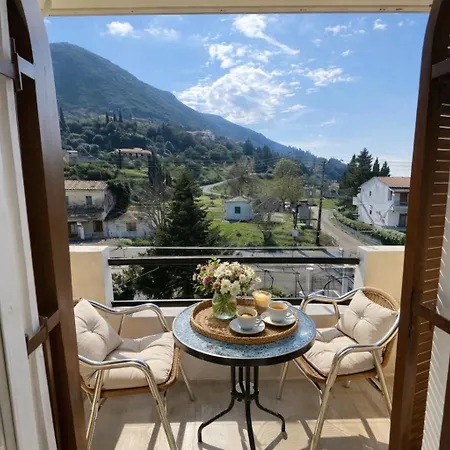 Olive ,balcony With Mountain View, Kitchenette, 1km To ,by Likeyourhome