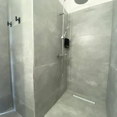 Apartman Olive ,balcony With Mountain View, Kitchenette, 1km To ,by Likeyourhome Érmonesz