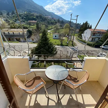 Olive ,balcony With Mountain View, Kitchenette, 1km To ,by Likeyourhome