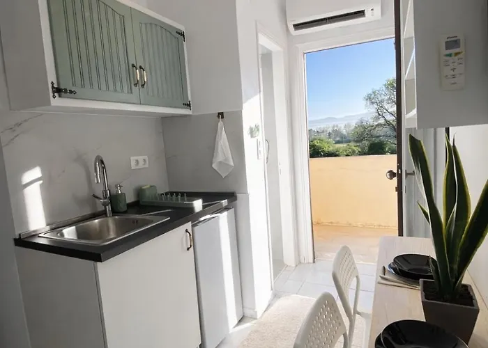Olive ,balcony With Mountain View, Kitchenette, 1km To ,by Likeyourhome * Ermones