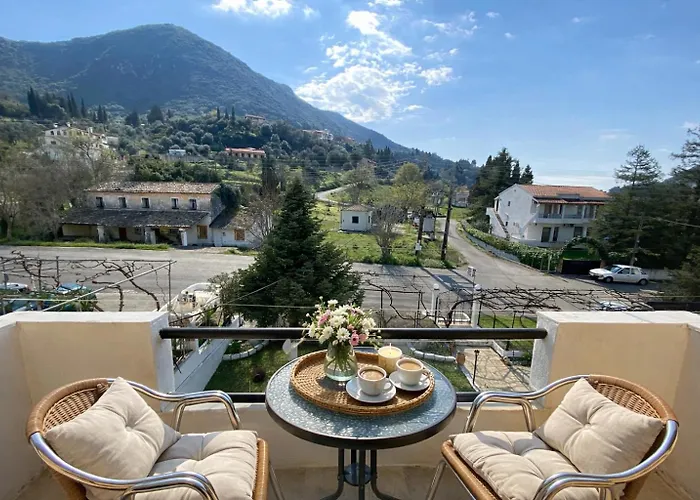Lägenhet Olive ,balcony With Mountain View, Kitchenette, 1km To ,by Likeyourhome Ermones