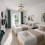 Olive ,balcony With Mountain View, Kitchenette, 1km To ,by Likeyourhome