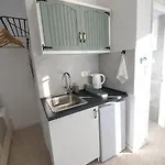Διαμέρισμα Olive ,balcony With Mountain View, Kitchenette, 1km To ,by Likeyourhome