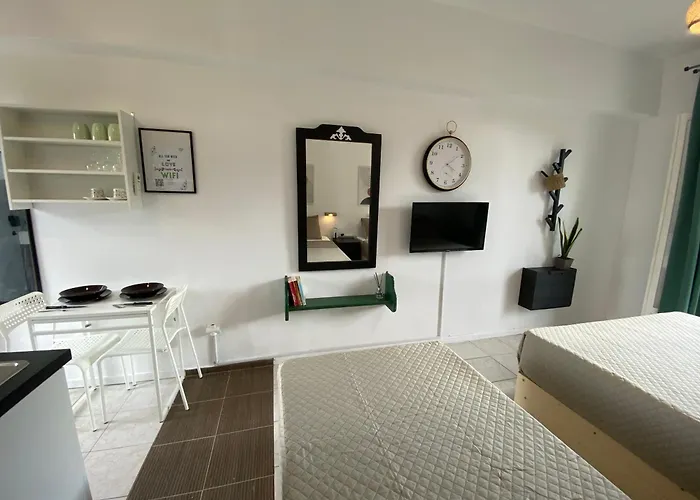 Olive ,balcony With Mountain View, Kitchenette, 1km To ,by Likeyourhome * Ermones